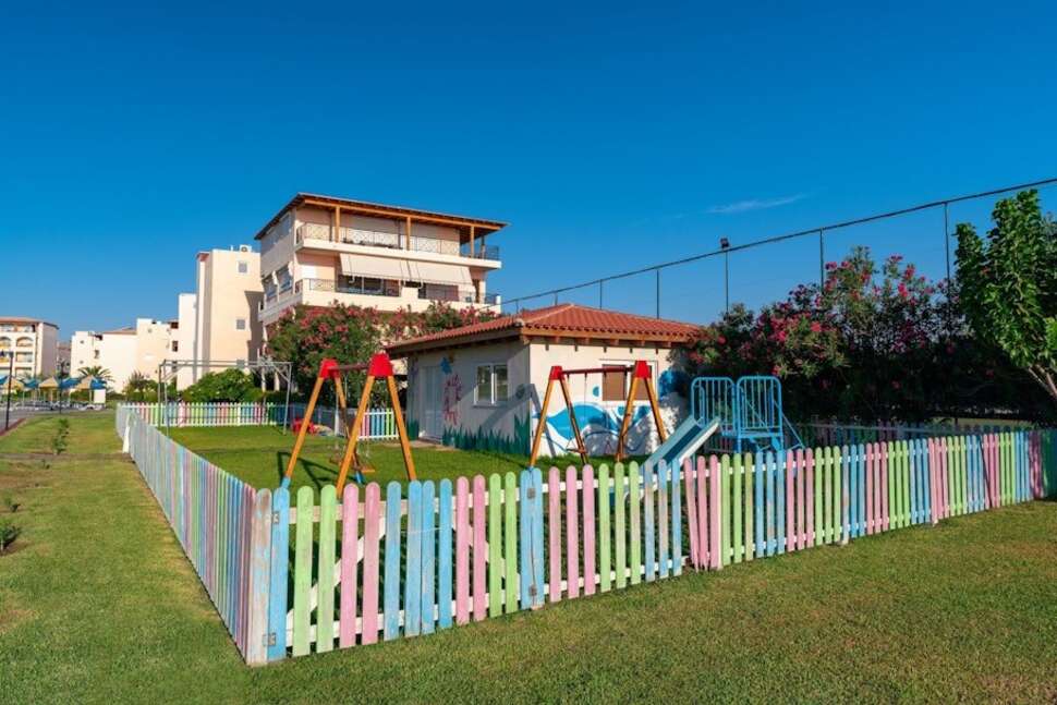 Een foto van de faciliteiten bij Myrina Beach Hotel