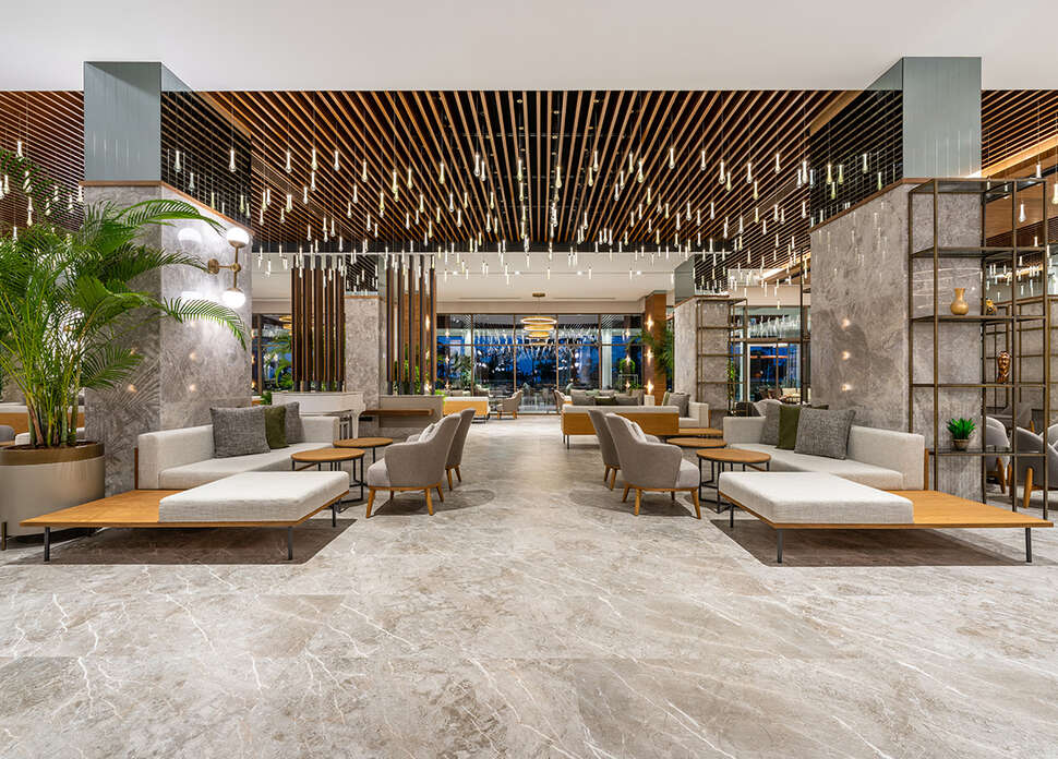 Een foto van het interieur van Sural Saray