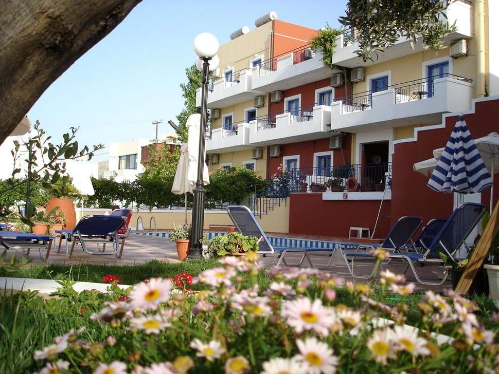 Een foto van het terras bij Astra Village