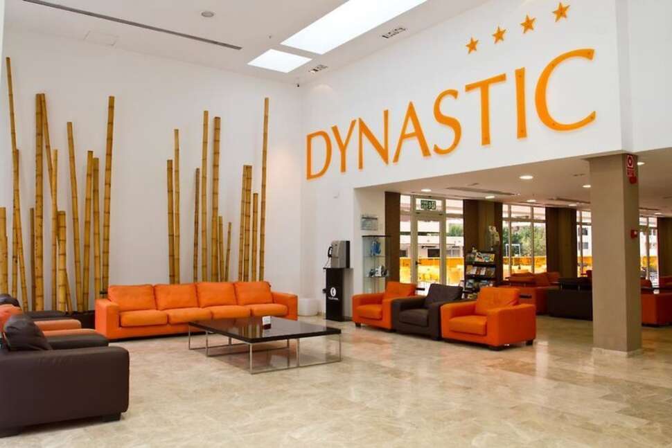 Een foto van het interieur van Hotel Dynastic