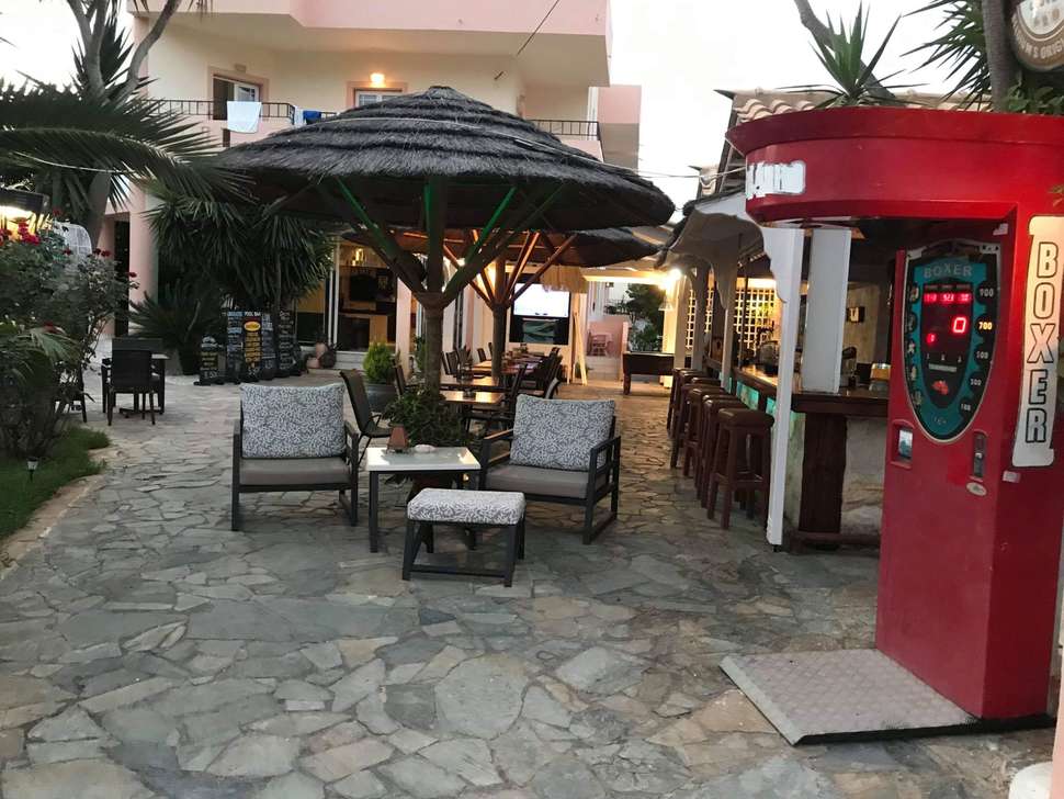 Een foto van het terras bij Marianna Studios