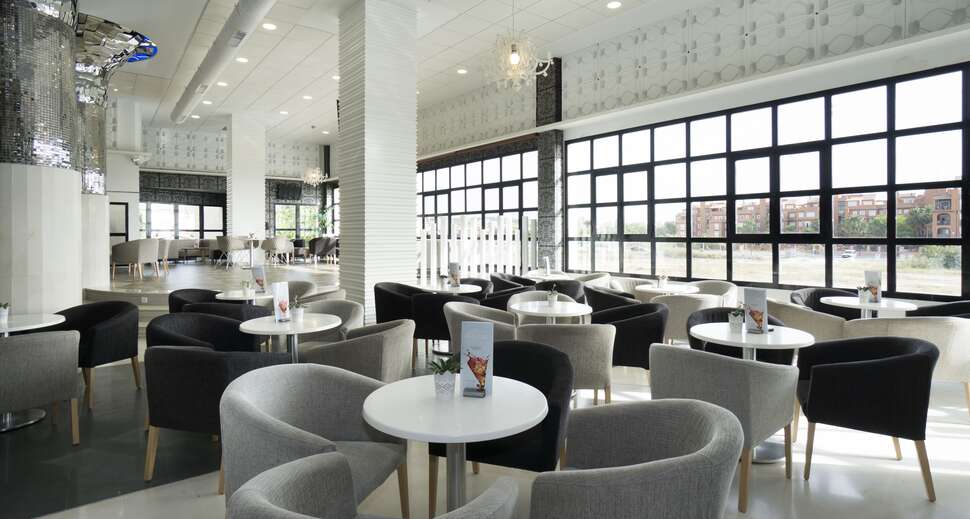 Een foto van de faciliteiten bij Hotel Puente Real