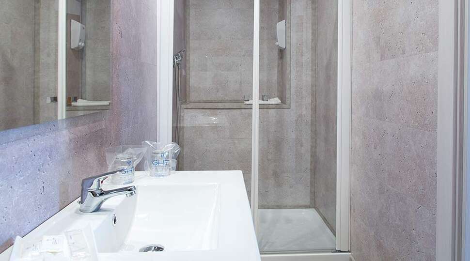 Ein Foto GHT Balmes Hotel Aparthotel & Splash