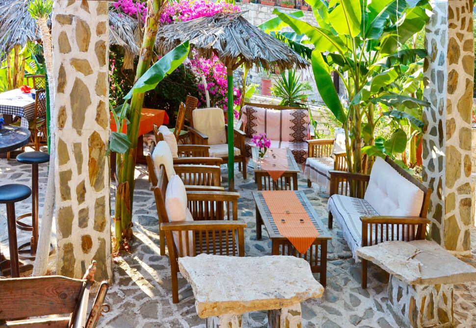 Ein Foto von der Terrasse im Stone Village Petrino Horio