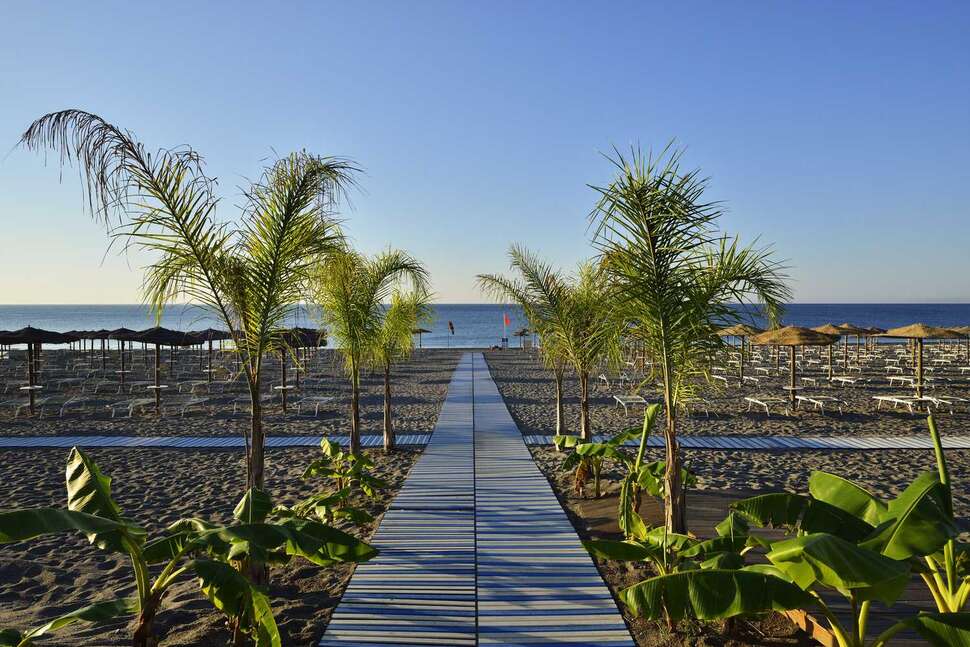 Een foto van Unahotels Naxos Beach