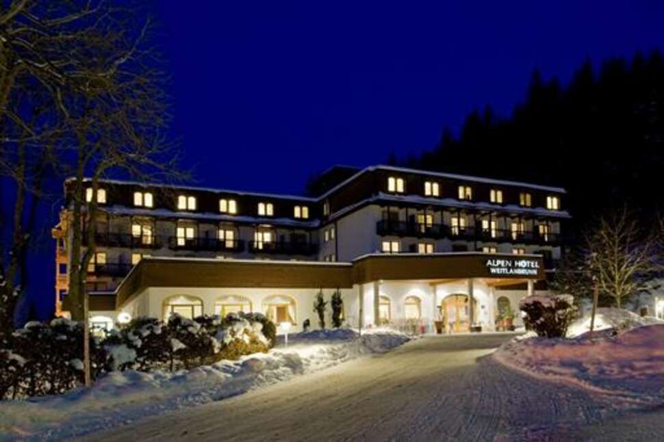 Een foto van de buitenkant van Alpenhotel Weitlanbrunn