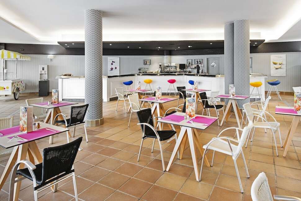 Een foto van de faciliteiten bij Elba Castillo San Jorge & Antigua Suite Hotel