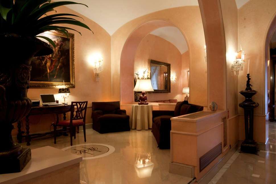 Een foto van het interieur van Hotel Marcella Royal