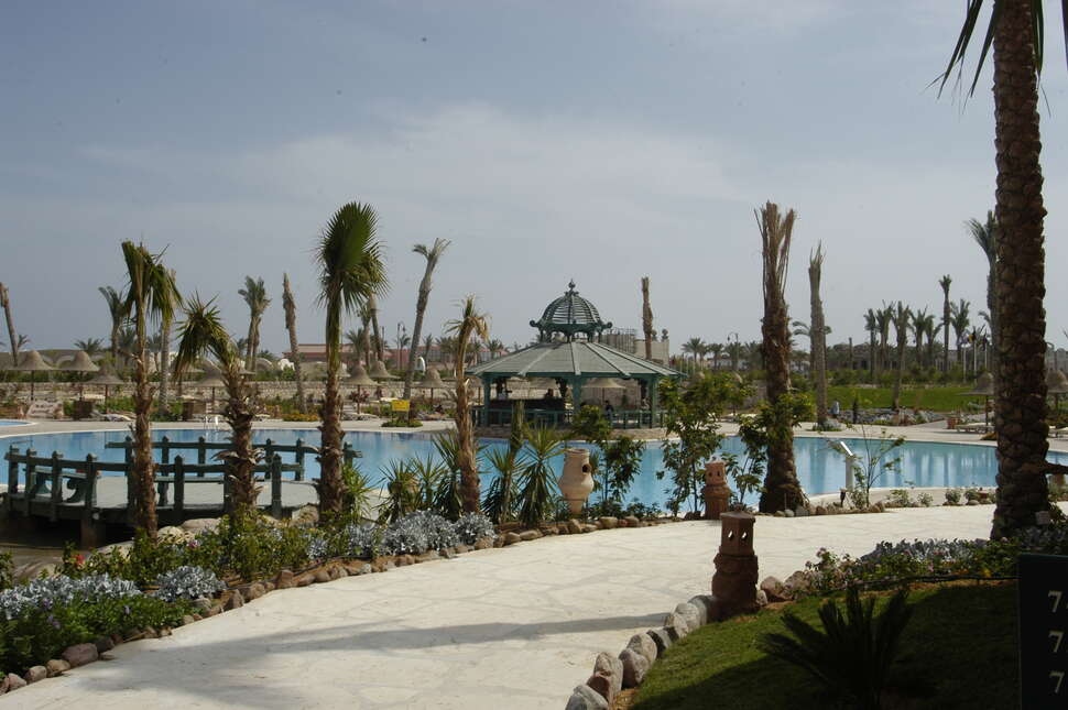 Een foto van het zwembad bij Parrotel Aquapark Resort