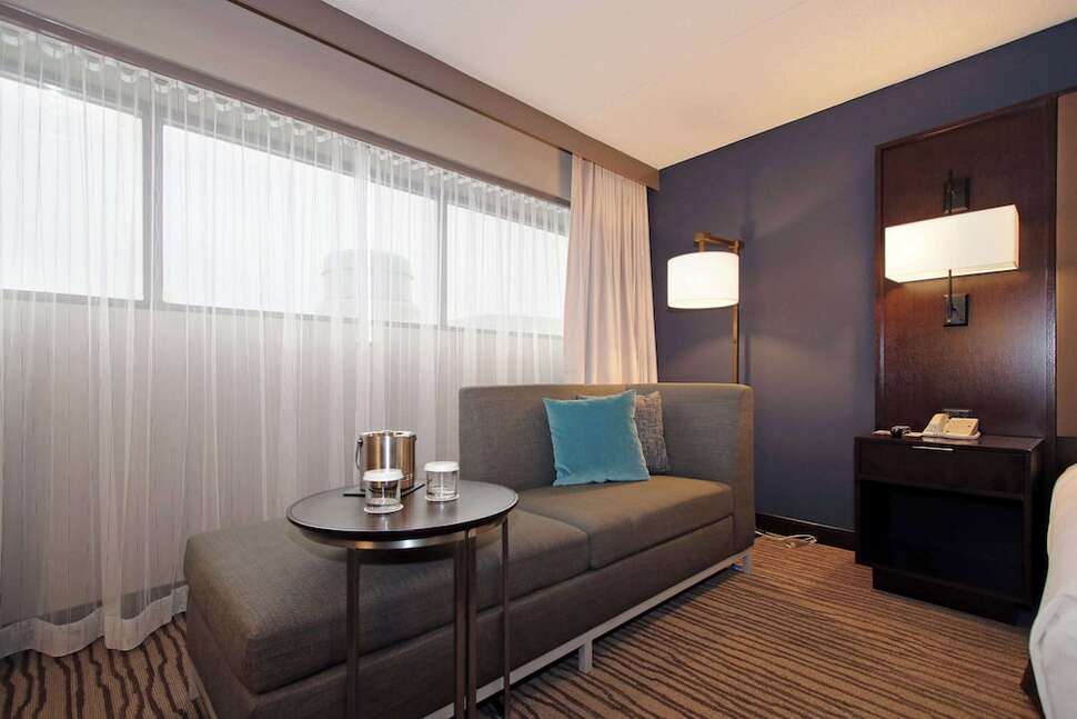 Ein Foto Doubletree by Hilton Newark Airport