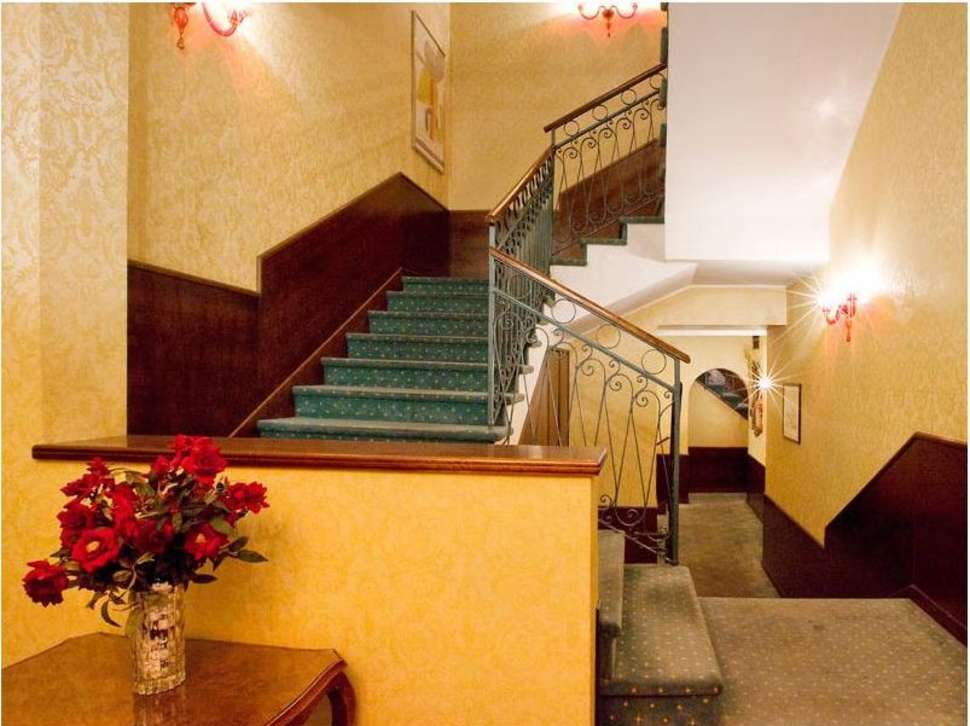 Een foto van het interieur van Hotel Amadeus