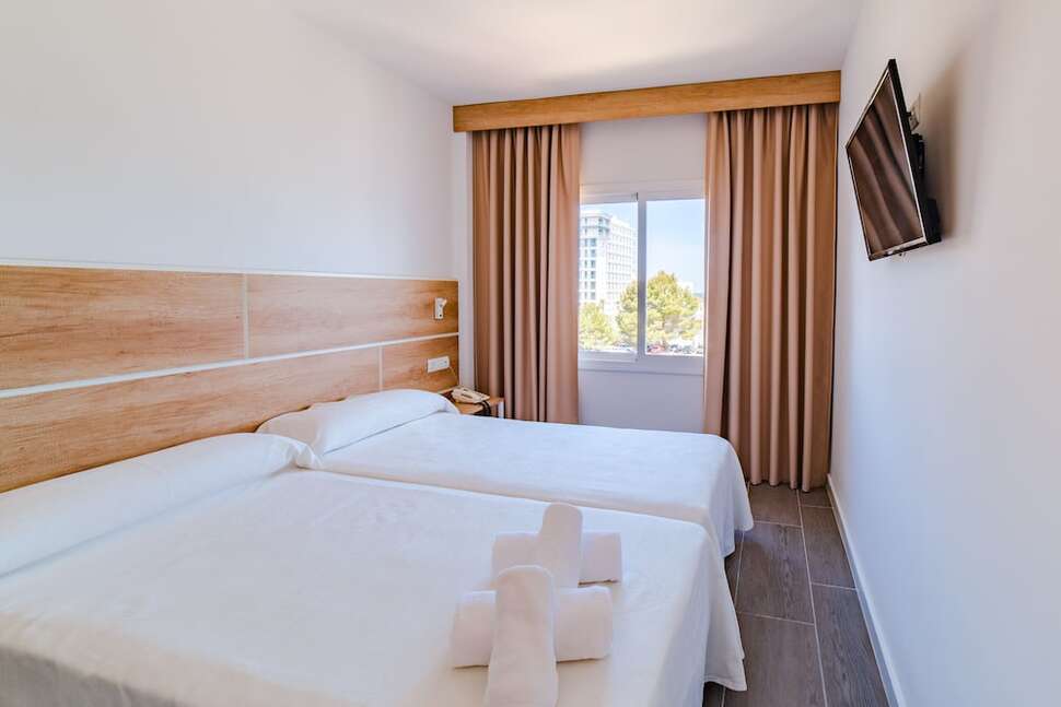 Een foto van Endlss Beach & Disco Hotel Ibiza