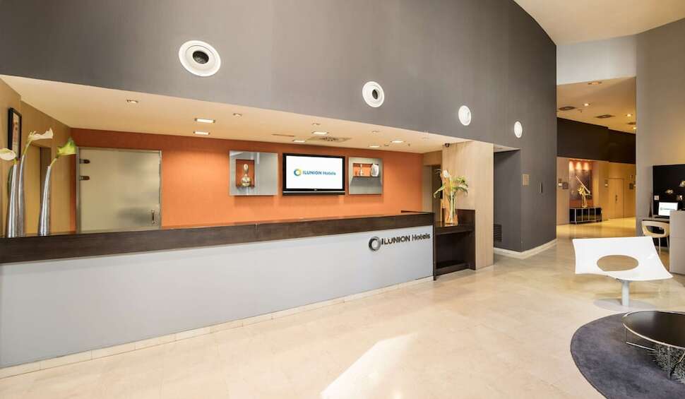 Een foto van het interieur van Hotel Ilunion Aqua 3