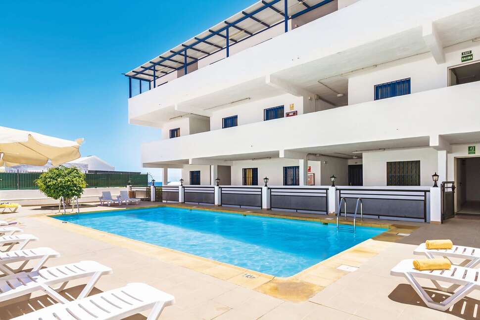 Een foto van het zwembad bij Blue Sea Los Cocoteros Appartementen