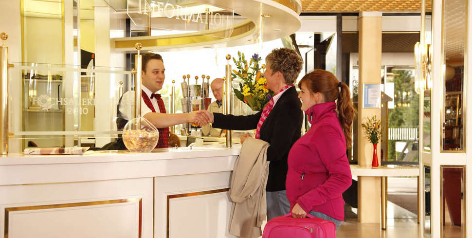 Een foto van de buitenkant van Hotel Hochsauerland 2010