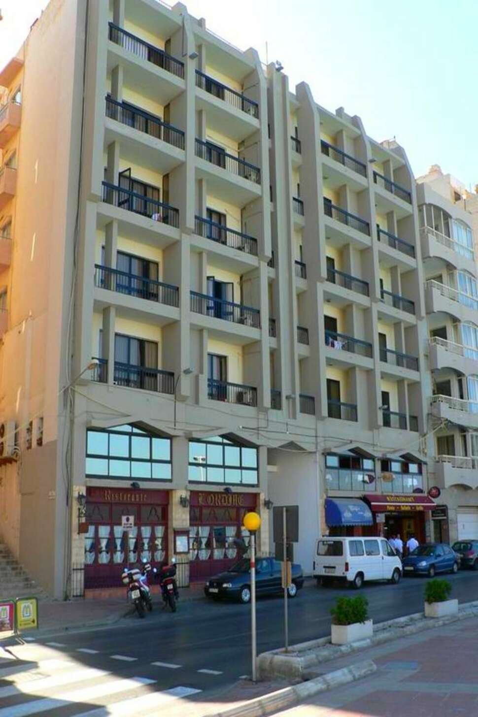 Een foto van St. Julian's Bay Hotel
