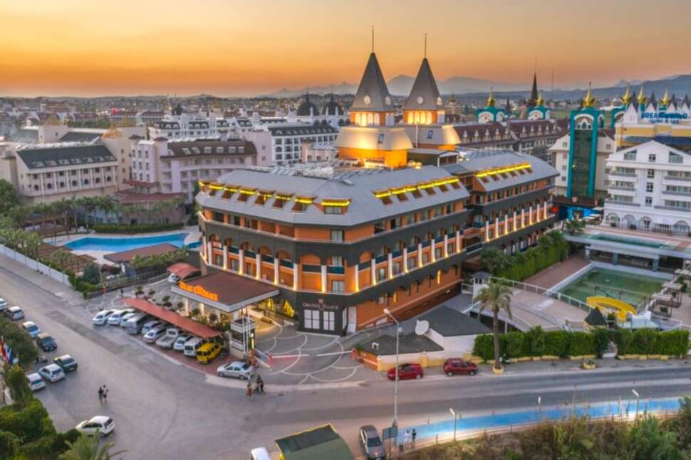 Een foto van Side Orange Palace