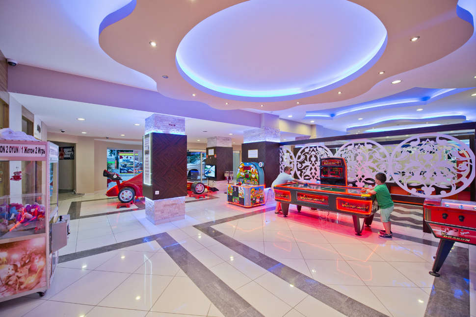Een foto van de faciliteiten bij Doganay Beach Club
