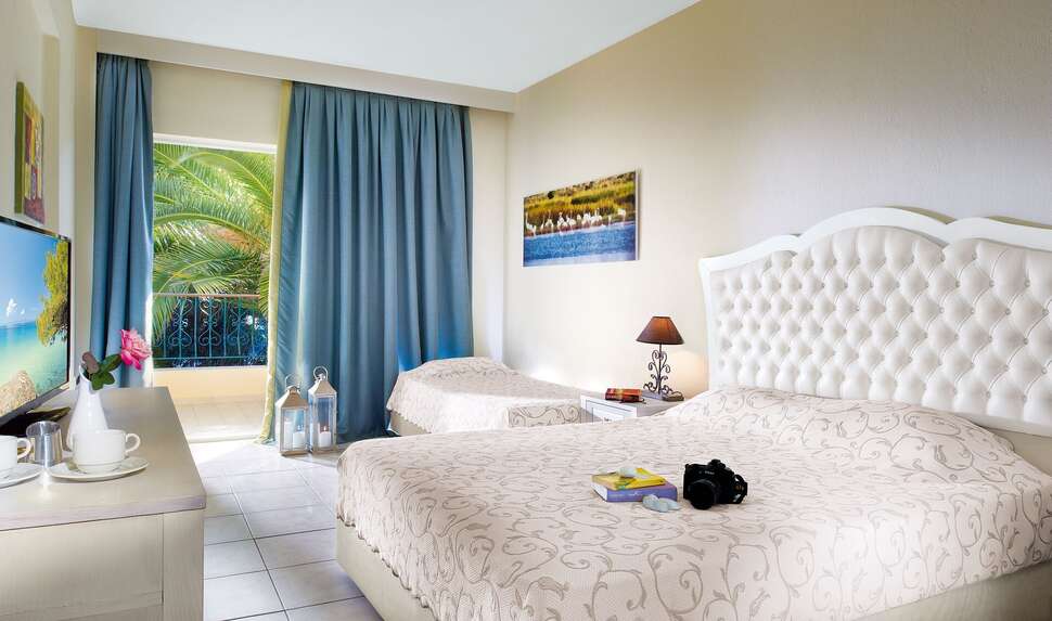 Een foto van Portes Beach Hotel