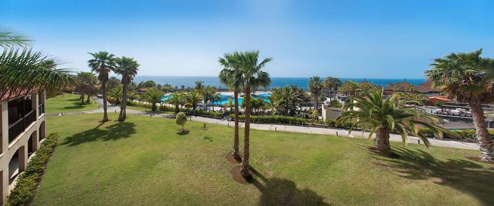 Een foto van het terras bij Esencia de La Palma by Princess