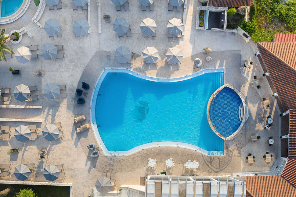 Een foto van het zwembad bij Marelen Hotel