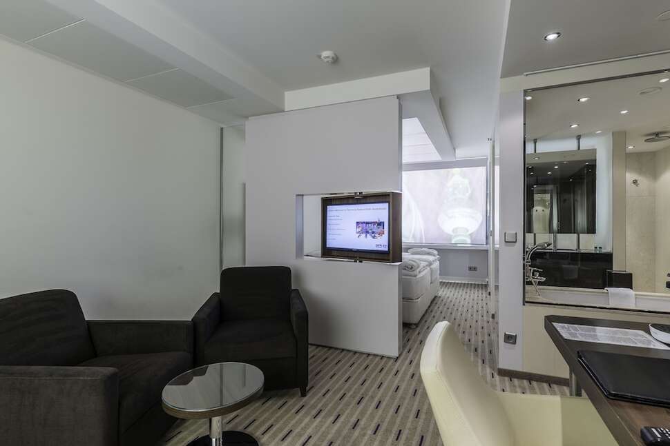 Een foto van Park Inn by Radisson Alexanderplatz