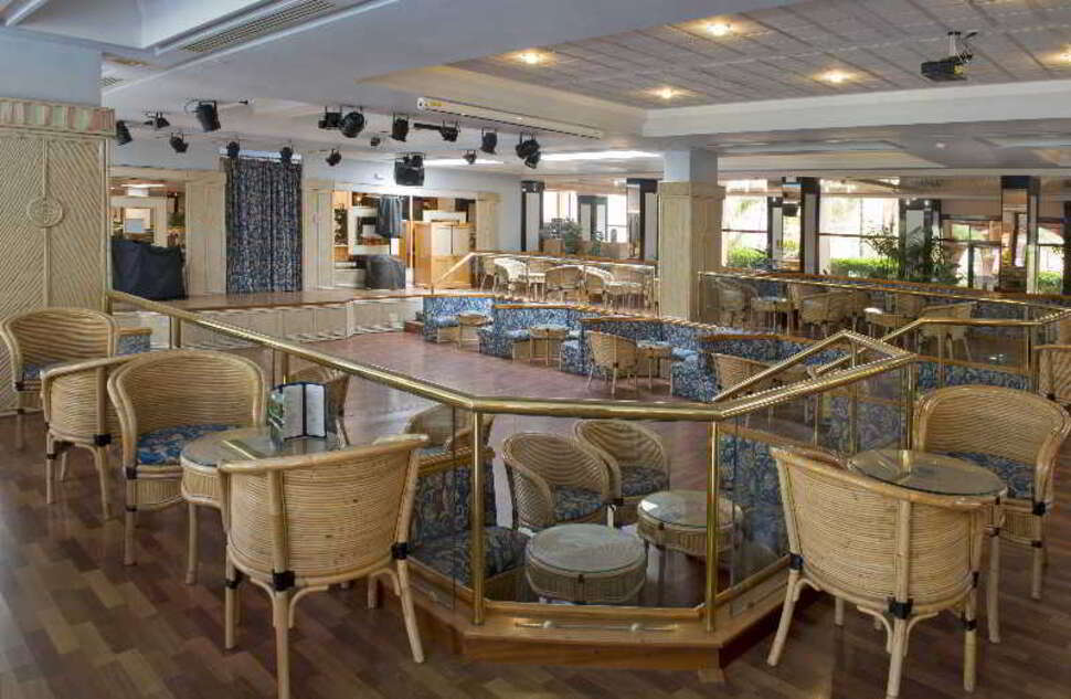 Een foto van het interieur van Hotel Puerto Palace