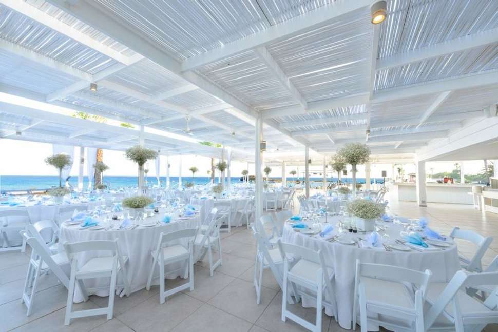 Een foto van de faciliteiten bij Nissi Beach Resort