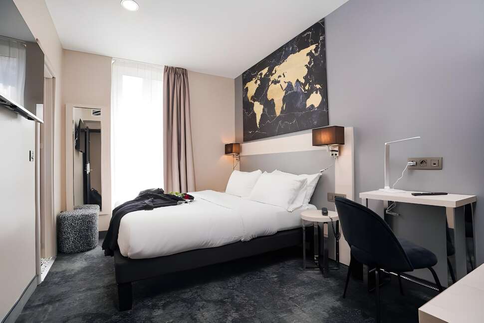 Ein Foto Hotel Univers