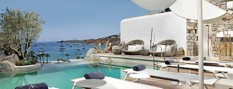 Een foto van het zwembad bij Kove Mykonos - A Myconian Collection Hotel