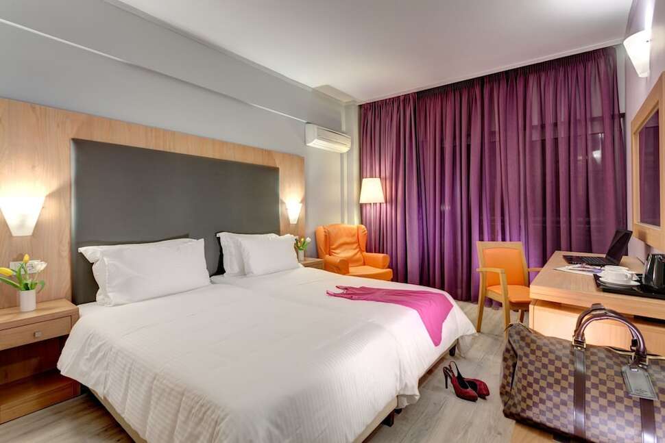 Een foto van Polis Grand Hotel