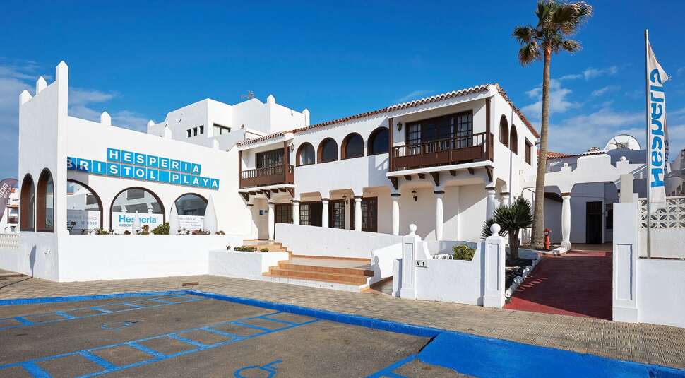 Een foto van de buitenkant van Hesperia Bristol Playa