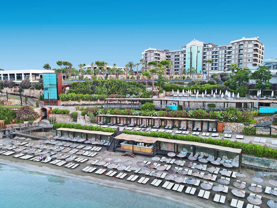 Een foto van het strand bij Laur Hotels Experience & Elegance