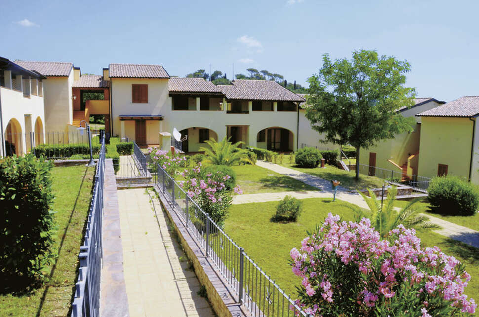Een foto van de buitenkant van Appartementen Le Corti di Montepitti