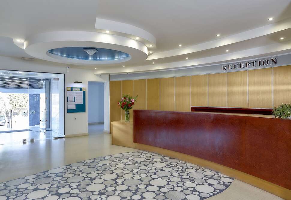 Een foto van het interieur van Hotel Astir Beach