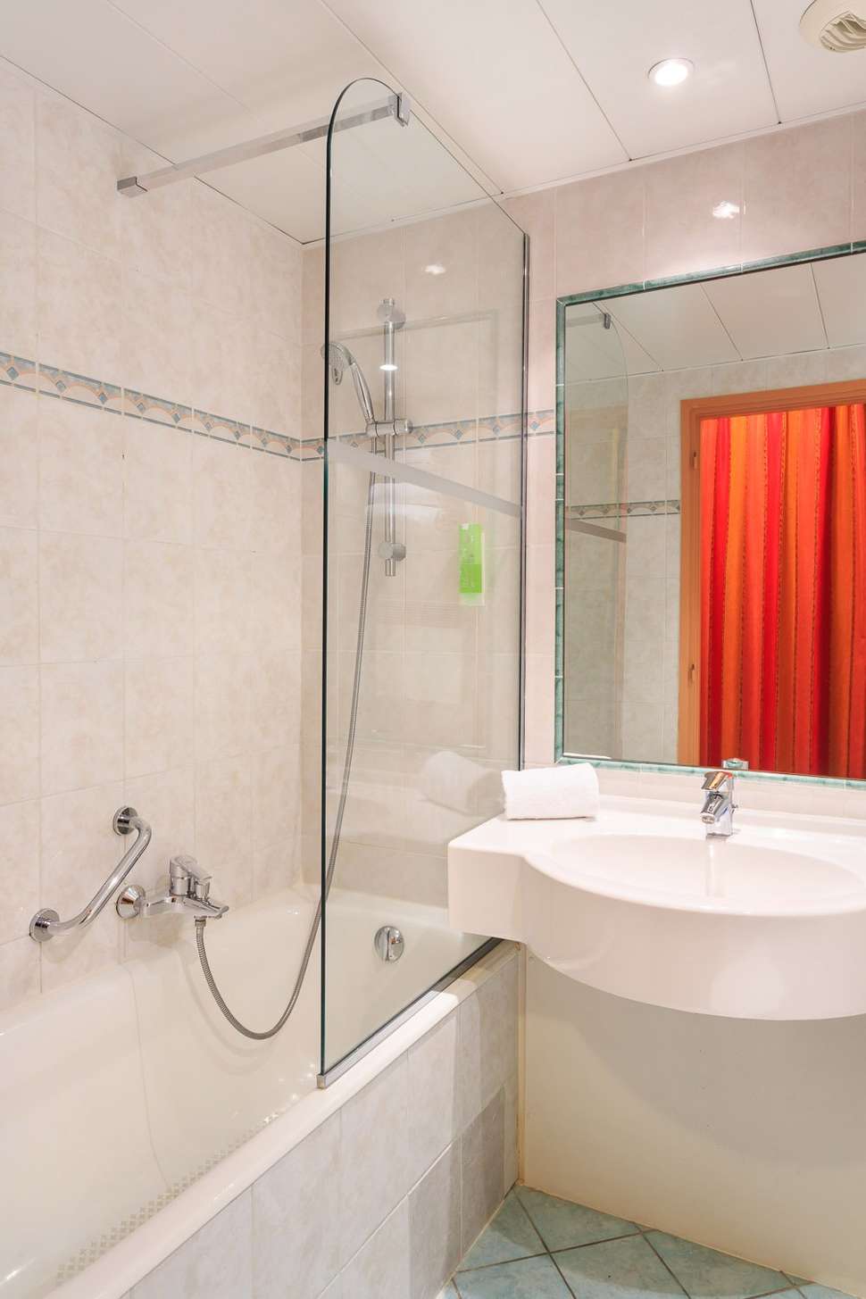 Ein Foto Hotel Mediterranee
