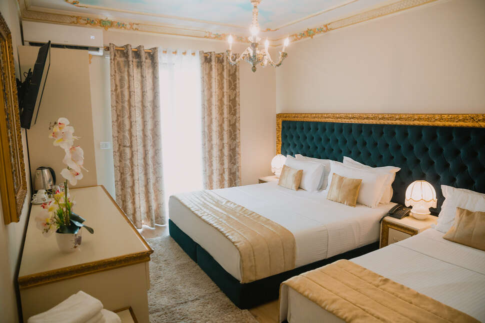 Een foto van Empire Hotel