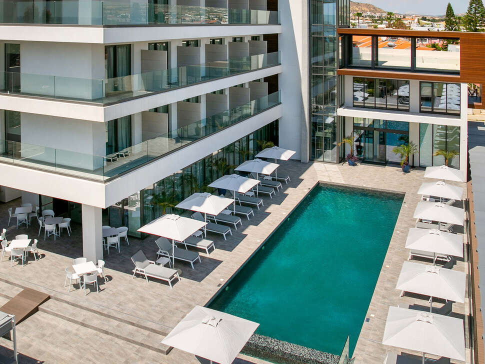 Ein Foto Mercure Larnaca Beach Resort