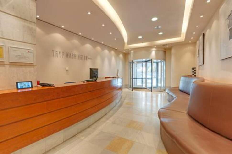 Ein Foto vom Innenbereich im Hotel Madrid Centro Affiliated by Melia