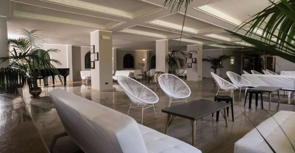 Een foto van het interieur van Hopps Hotel