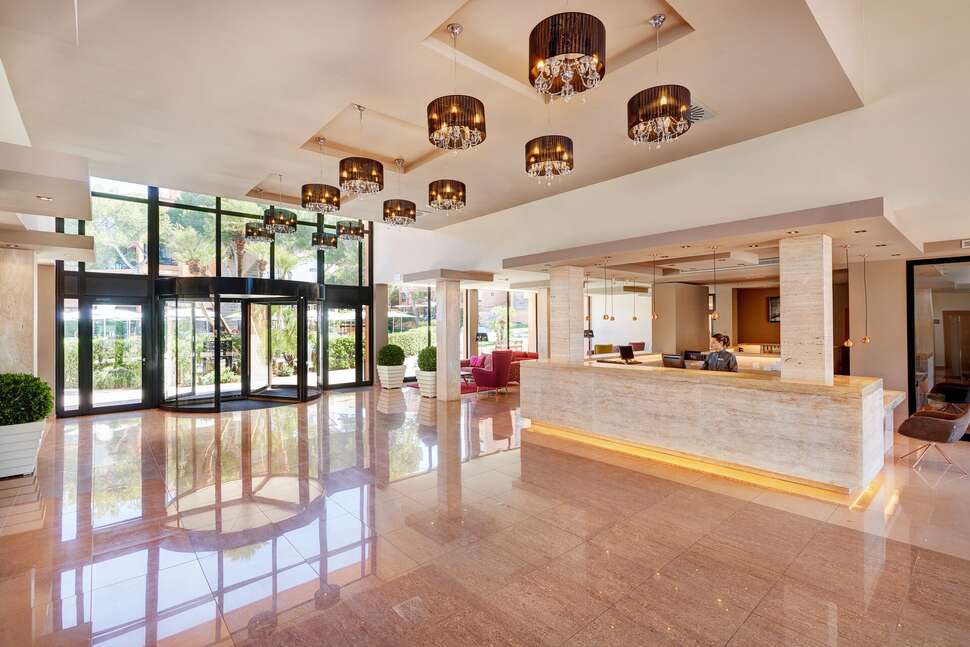 Een foto van het interieur van Protur Turo Pins Hotel