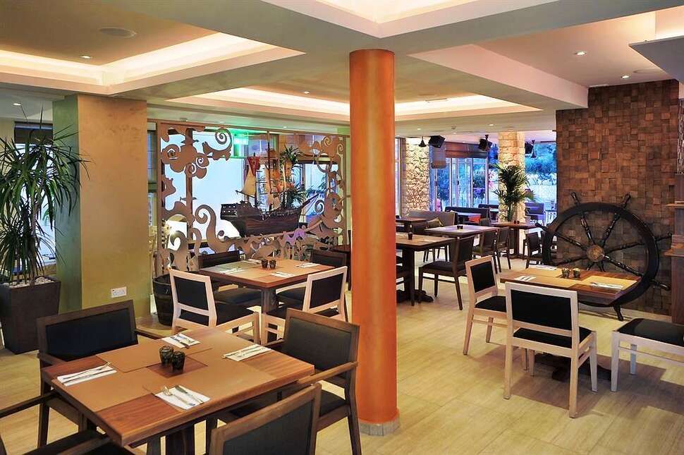 Ein Foto Nelia Gardens Hotel