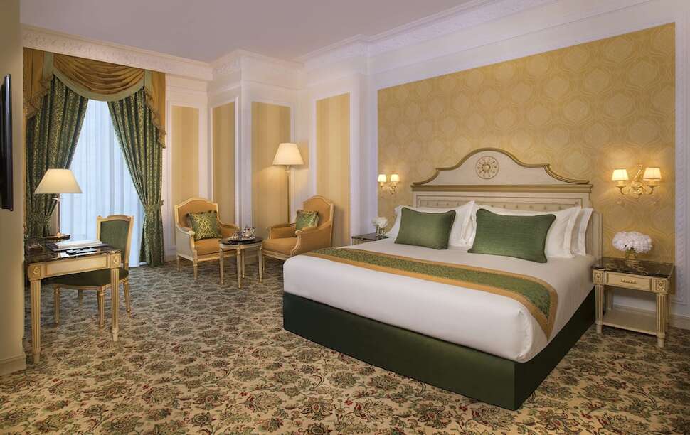Ein Foto Royal Rose Abu Dhabi Curio Collection by Hilton