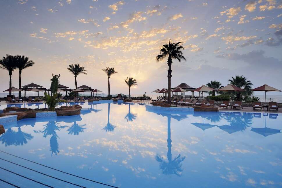 Een foto van Renaissance Golden View Beach Resort