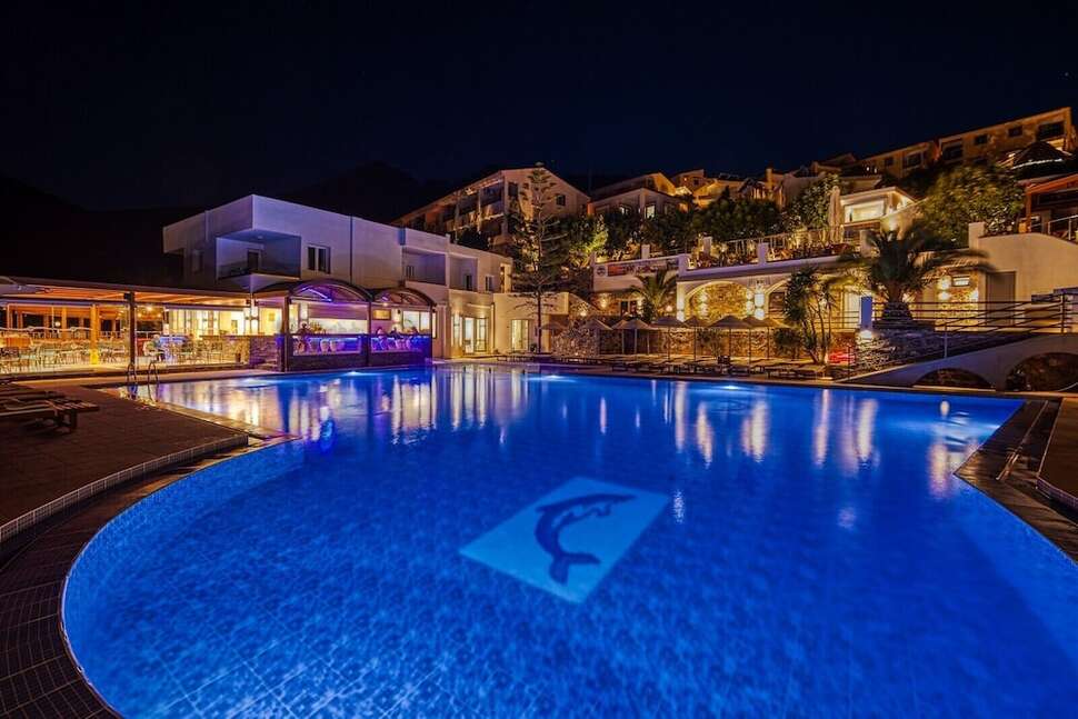 Een foto van het zwembad bij Elounda Water Park Residence Hotel