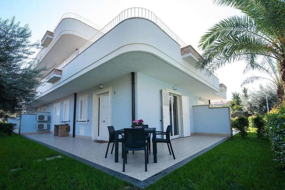 Een foto van de buitenkant van Villa Galati Resort