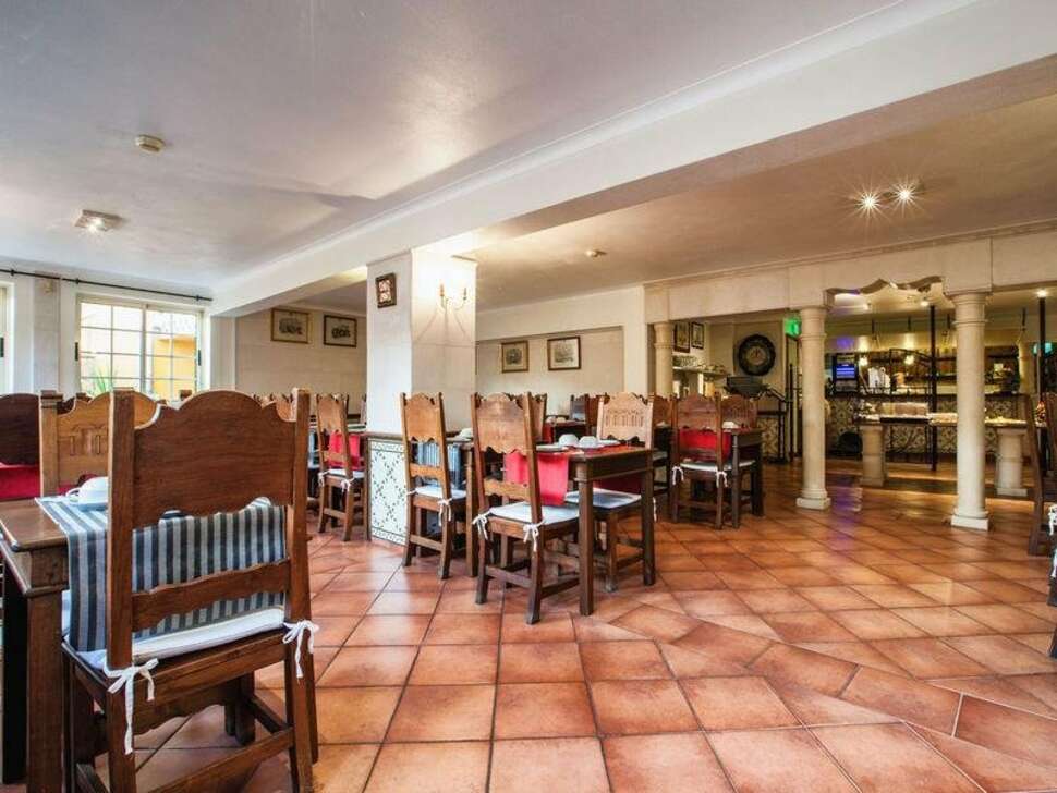 Een foto van de faciliteiten bij Hotel Dom Manuel I Residence