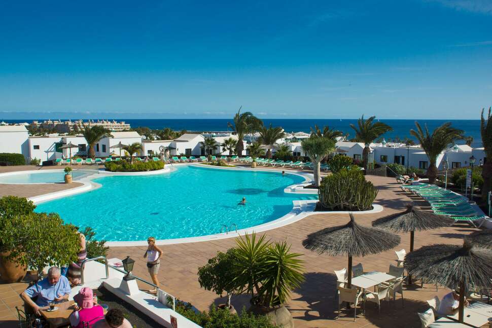 Ein Foto vom Pool im Ilunion Costa Sal Lanzarote