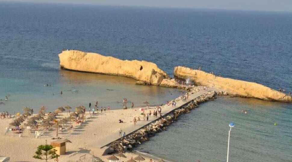 Ein Foto vom Strand beim Hotel Delphin El Habib