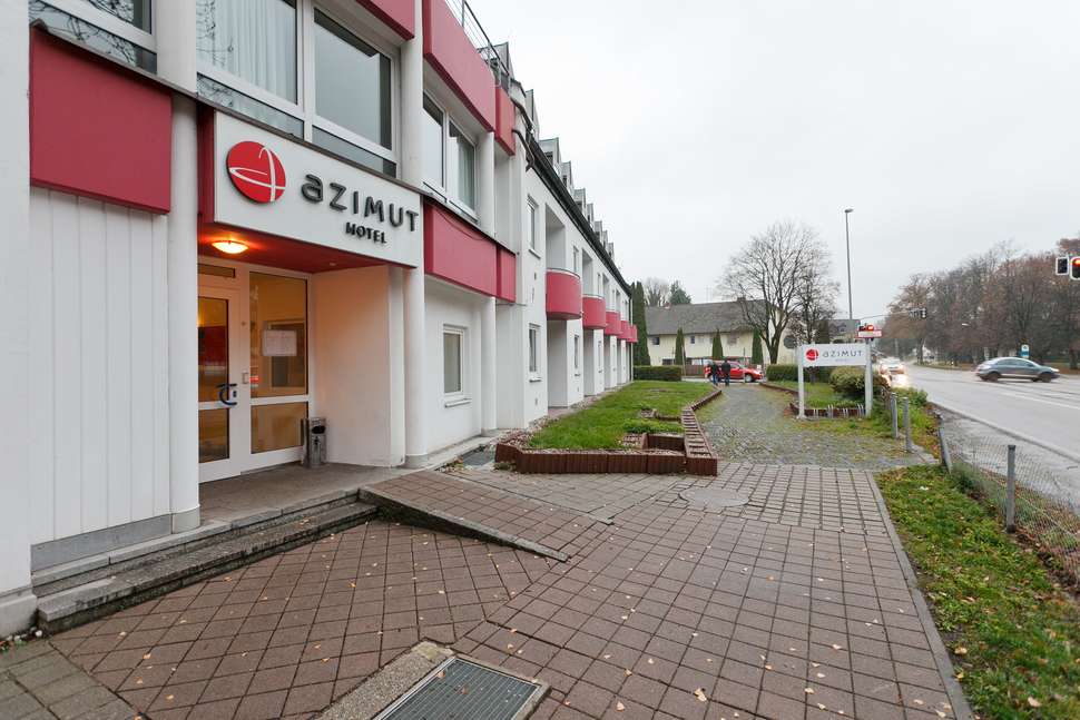 Ein Foto von der Außenansicht des Azimut Hotel Erding